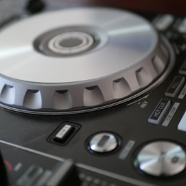 Pioneer DDJ SR2 (Serato)